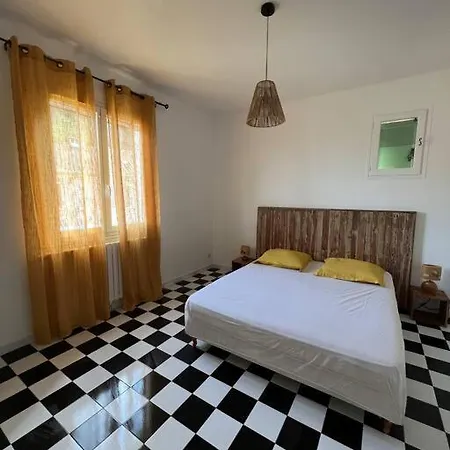 Superbe Logement Avec Jardin Privatif * Hyères
