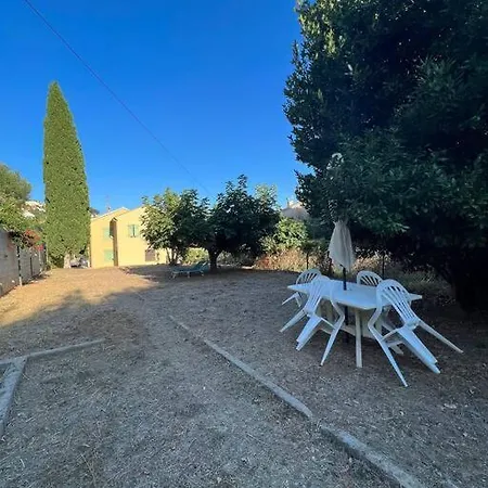 Superbe Logement Avec Jardin Privatif