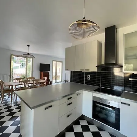 Superbe Logement Avec Jardin Privatif Apartment *